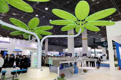 第十二届中国(无锡)国际新能源大会开幕