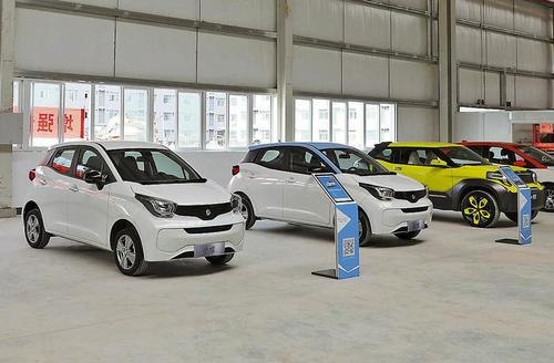 陕西帝亚公司自主研发设计新能源汽车产品 供图 渭南市高新区管委会&